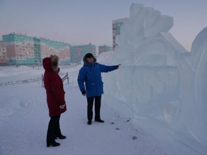 В Дудинке приступили к новогоднему оформлению города