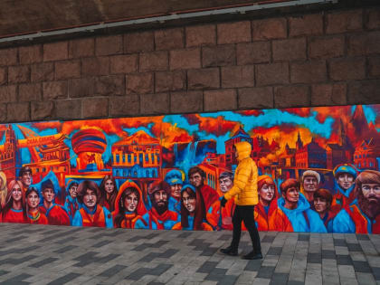 В Красноярске под мостом появились гигантские граффити с газопроводом "Сила Сибири"