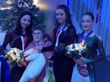 Фигуристка Камила Валиева исполнила мечту девочки из Сосновоборска