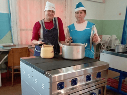 Новое оборудование для школ поступило из Красноярского края в город-побратим Свердловск