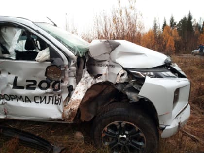 Водитель иномарки умер после столкновения с поездом в Красноярском крае