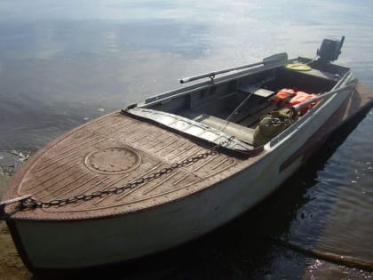 На Енисее ищут троих человек из перевернувшейся лодки