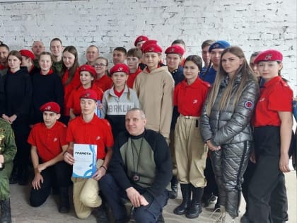 Командные соревнования по трём дисциплинам были сегодня проведены для юнармейских школьных команд на стадионе «Труд».