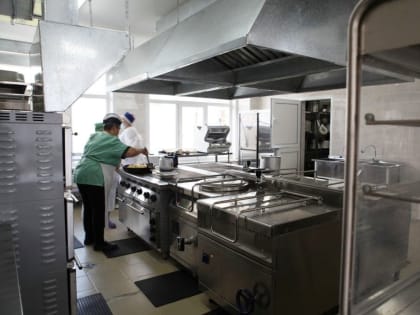 В школах Иркутска модернизируют пищеблоки