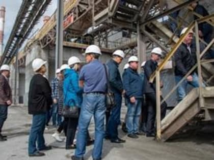 На Топкинском цементном заводе прошла встреча с потребителями продукции