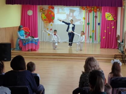 В центре творчества «Аист» показали театрализованное представление