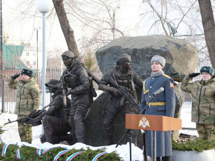 Памятник бойцам спецподразделений открыли в столице края