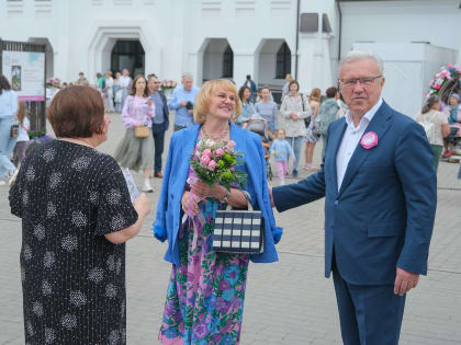 Владыка Пантелеимон посетил открытие фестивалей «Колокола Сибири» и «Сибирский первоцвет»