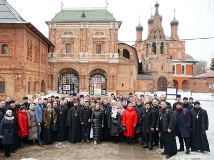 Руководитель епархиального отдела по делам молодежи принял участие в работе круглого стола, посвященного развитию Всецерковного Православного Молодежного Движения
