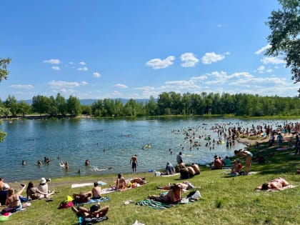 В Красноярске вновь закрывают единственный пляж, где можно купаться