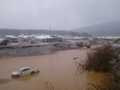 Обрушение дамбы в Красноярском крае унесло жизни 15 человек