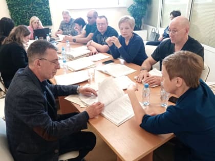 Перинатальный центр Ачинска посетили эксперты из Питера