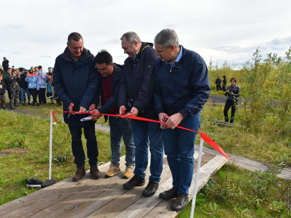 В Волочанке вручили ключи новоселам и открыли ФАП