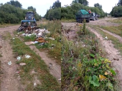 В поселке Мазуль убирают несанкционированные свалки