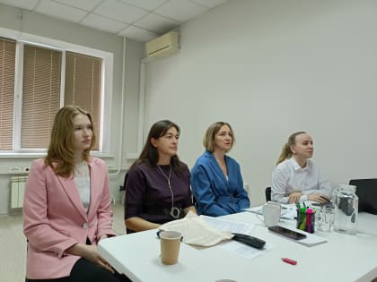 Участие КГБУЗ "КМКБ № 4" в "Форуме безопасно влюбленных".