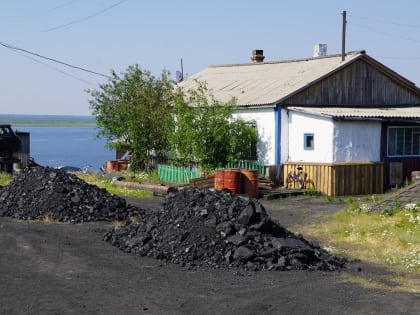 «Северный завоз» угля в дудинские поселки — завершен