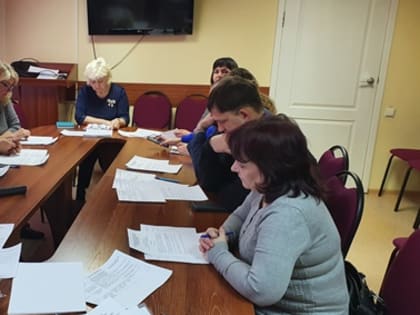 На политсовете в Шарыповском районе обсудили послание президента и предварительное голосование партии