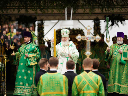 В день 600-летия обретения мощей преподобного Сергия Радонежского Предстоятель Русской Церкви возглавил служение Литургии в Троице-Сергиевой лавре