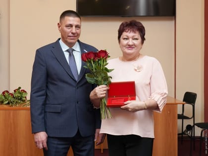Начальник отдела управления жилищным фондом Дудинки удостоена краевой награды