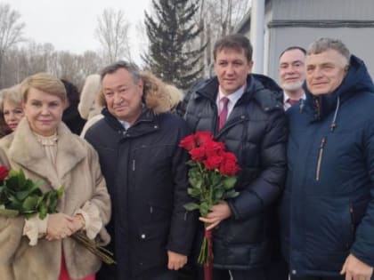 На открытии турнира по вольной борьбе имени Ивана Ярыгина побывала делегация из Ачинска