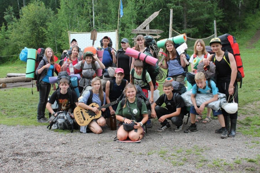 Подростки красноярск. Лагерь путешественник Красноярск. Лагерь жарки. Красноярский лагерь для детей. Лагерь жарки Красноярский край.