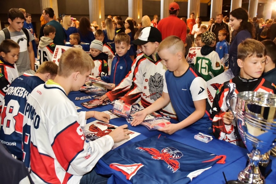 Открытия турнира футбол Красноярск. Турнир all Star Kids floorball.