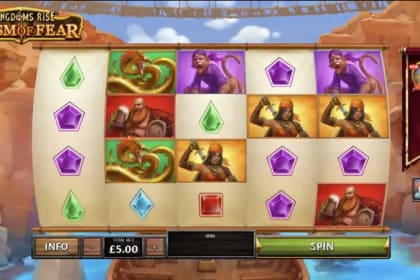 Kingdoms Rise: Chasm of Fear gameplay image