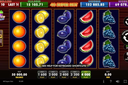 40 Super Hot gameplay image