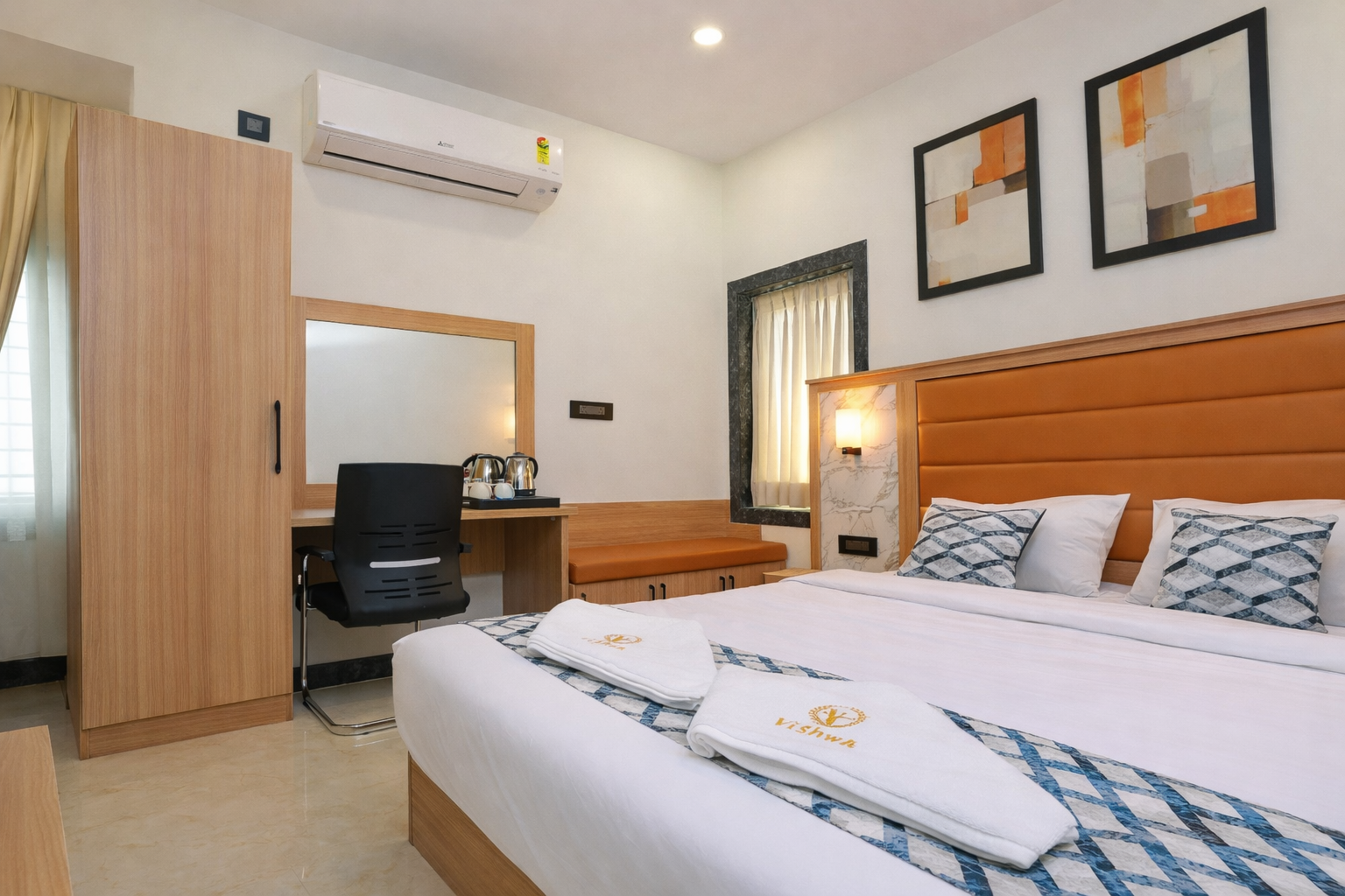 Semi-Deluxe Room - Image 4