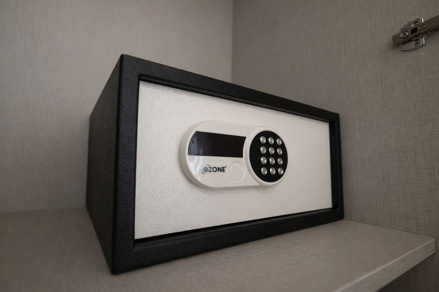 Premium Twin Room View - Image 4