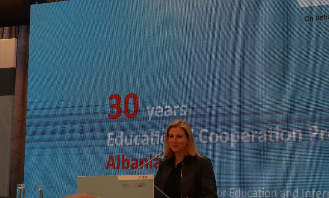Cover image for 30 vjet bashkëpunimi në arsim