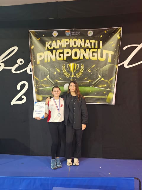 Cover image for Kampionati i Pingpongut