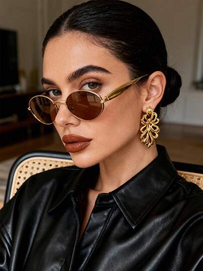 Retro Small Oval Frame Sunglasses with Dark