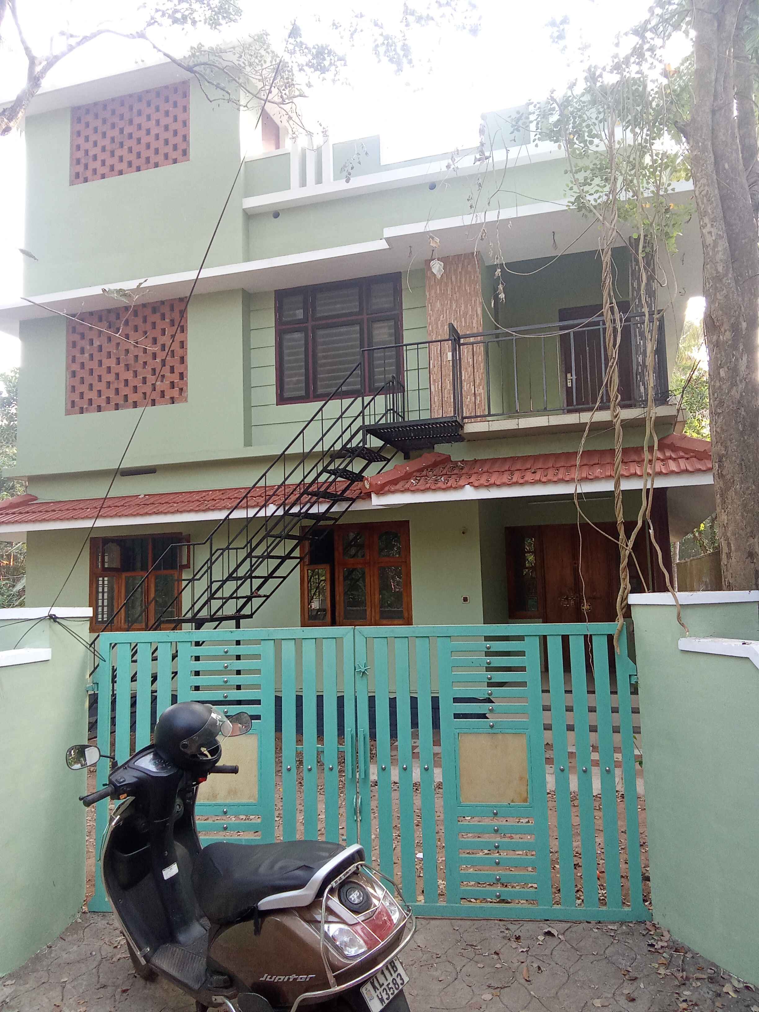 Twin house upstair