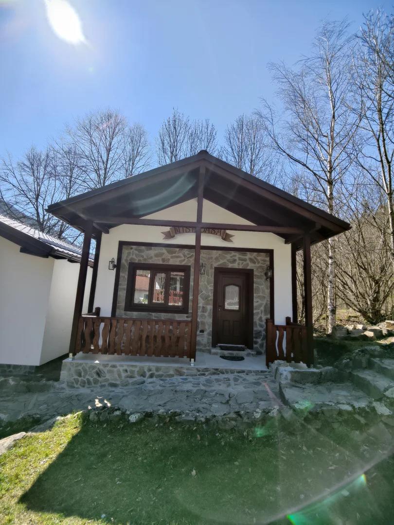 Nisipoasa - cabană montană Retezat pentru 6 persoane