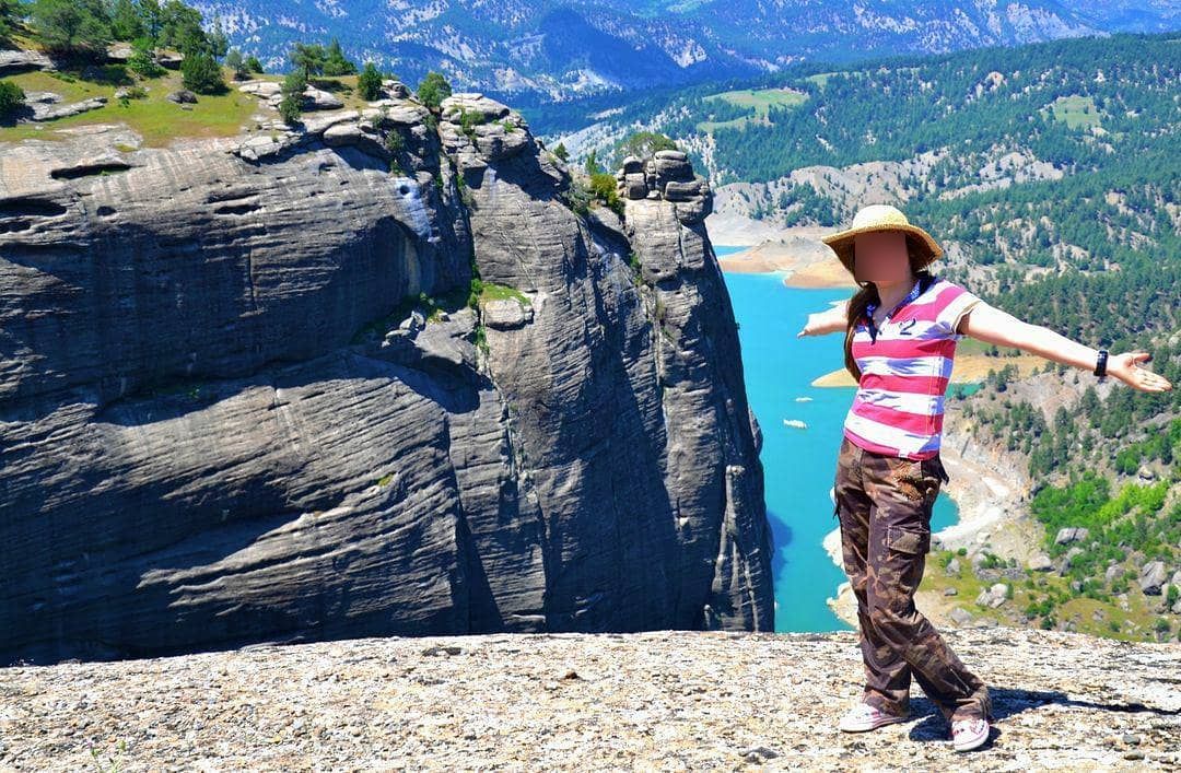 Menzelet Baraj Gölü