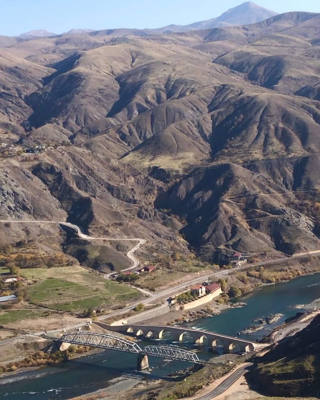 Tarihi Palu Köprüsü