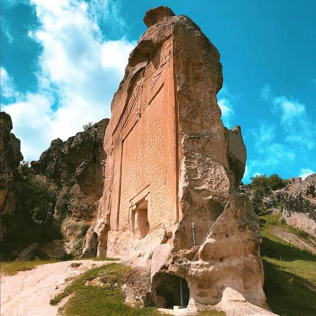 Yazılıkaya Midas Anıtı