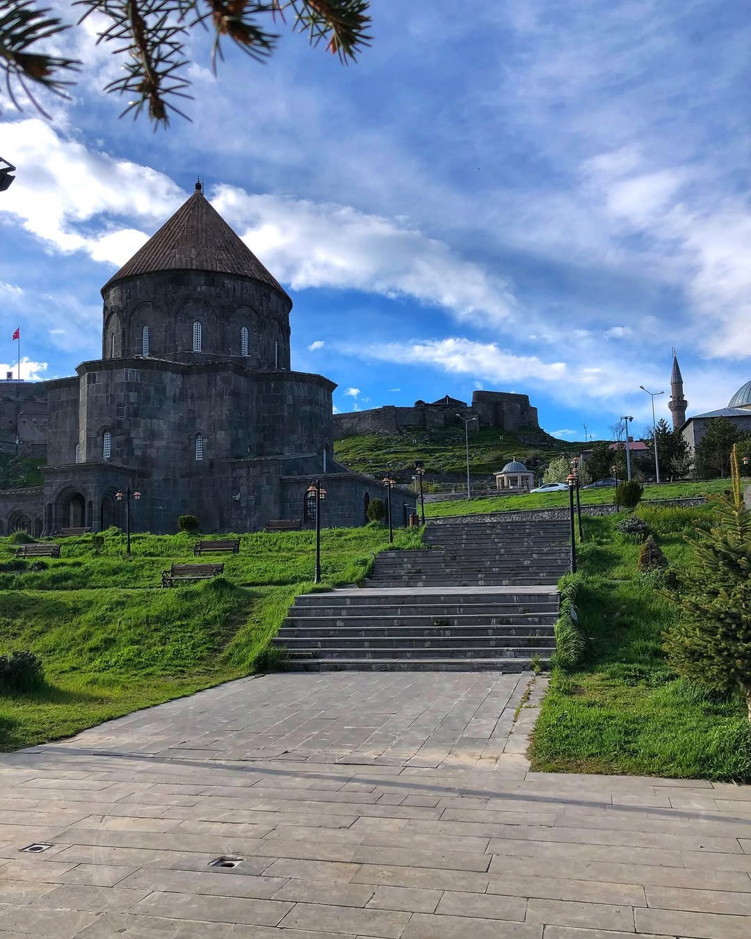 Kümbet Cami