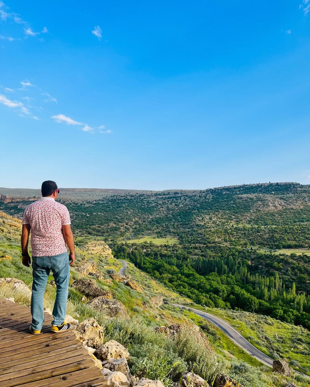 Manazan Mağaraları