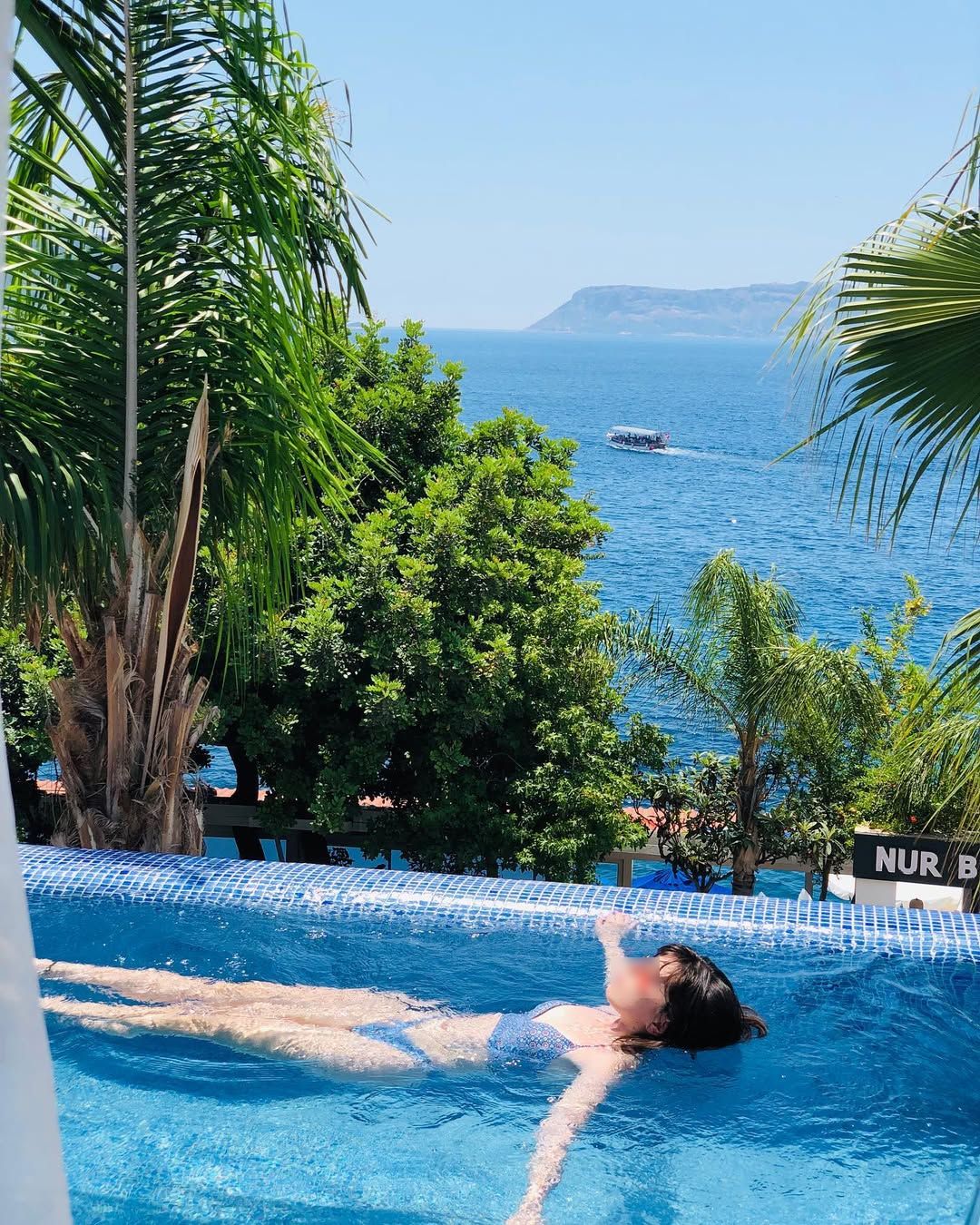 Nur Beach Hotel