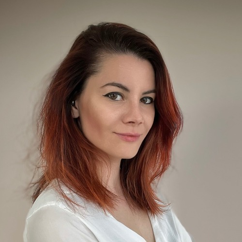 Oana C.