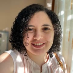 Vivian G. | Full Stack Developer at Softaims Profile of Vivian G., Full Stack Developer at Softaims