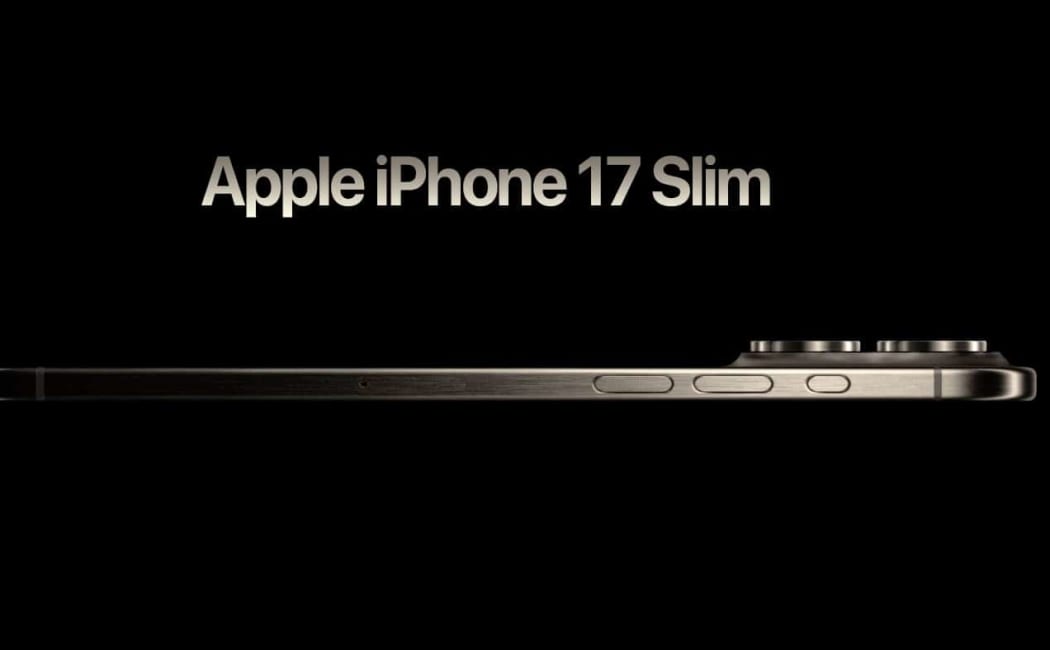 iPhone 17 Pro & iPhone 17 Pro Max Review: Power, Battery & Cosmic Orange Shine