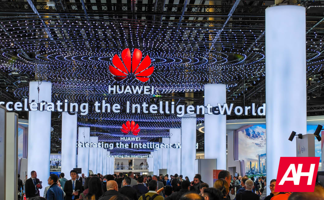 Huawei Targets 100 Million 5G-A Smartphones by 2025 | Network Revolution