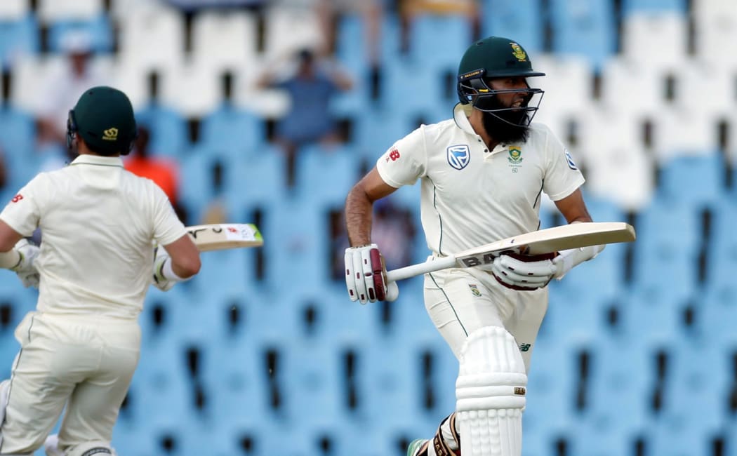 South Africa 51-2 Chasing Record 277 Against Pakistan in Lahore Test Thriller