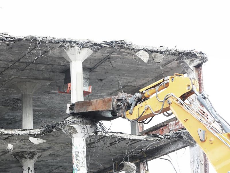 Demolición controlada