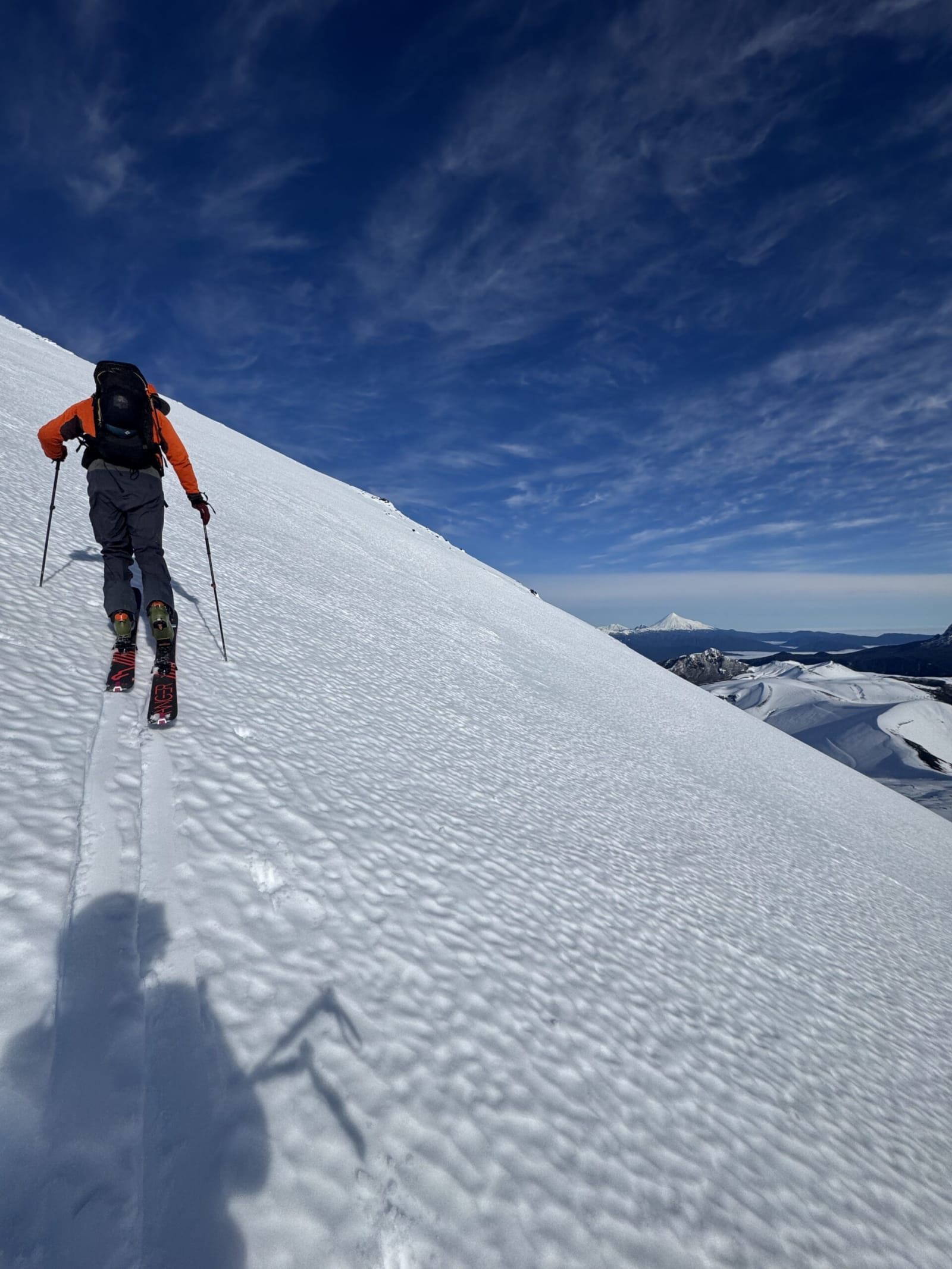 Volcanes de los Andes · Chile — De Los Lagos