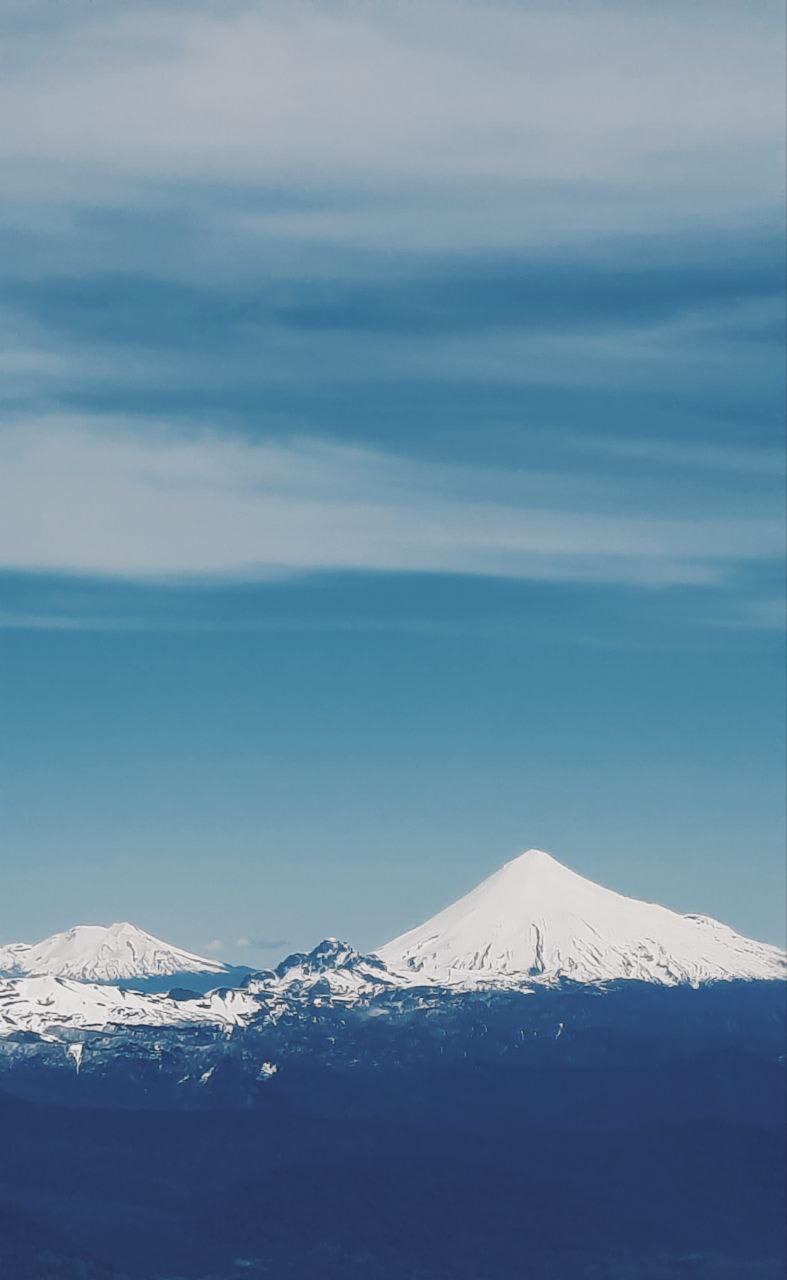 Volcanes de los Andes · Chile — De Los Lagos