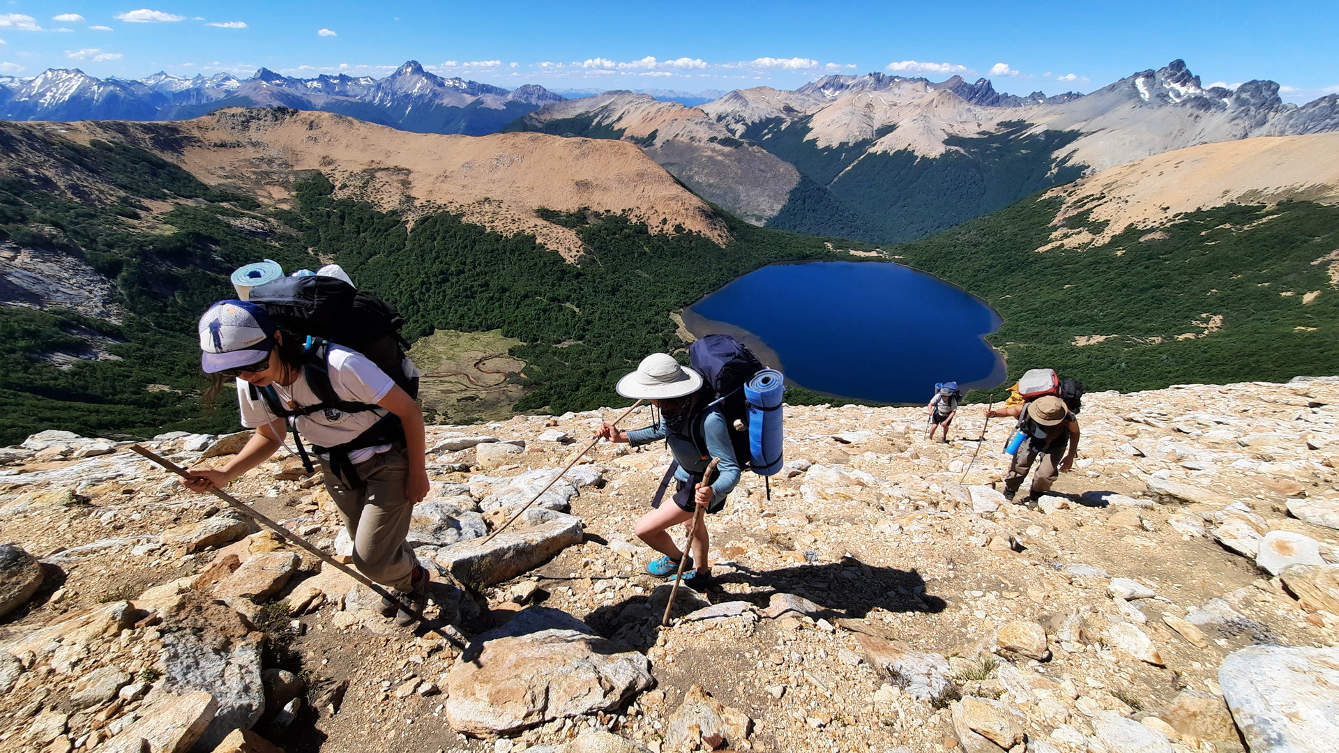 Cinco Lagunas · Crossing the Andean Forest
